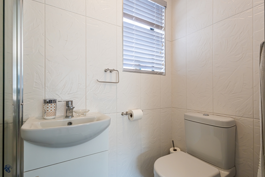 3 Bedroom Property for Sale in Waterfront Western Cape